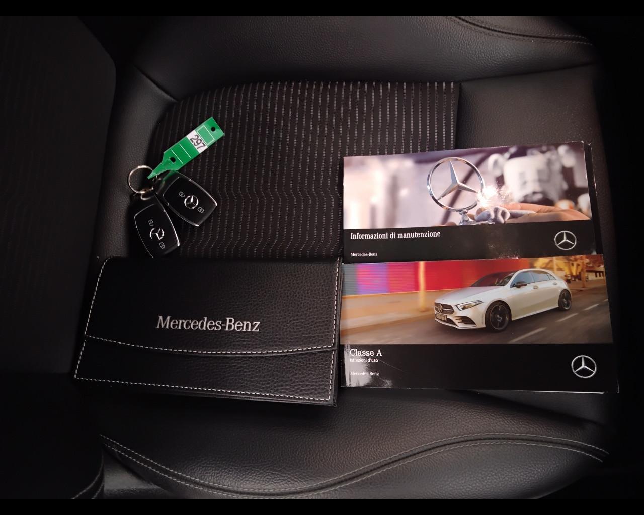 Mercedes-Benz Classe A - W177 2018 - A 180 d Sport auto