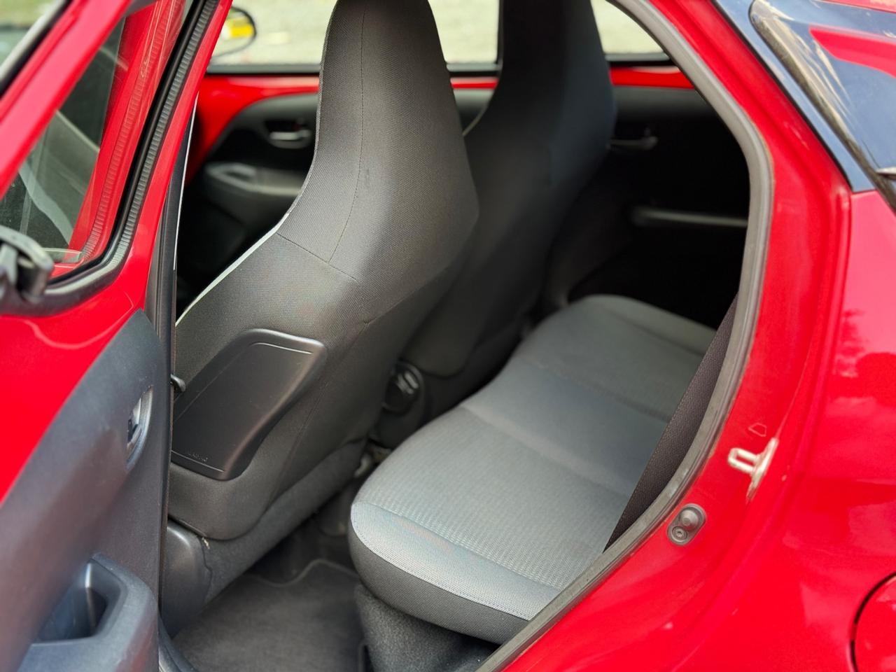 Toyota Aygo Connect 1.0 VVT-i 72 CV 5 porte x-clusiv