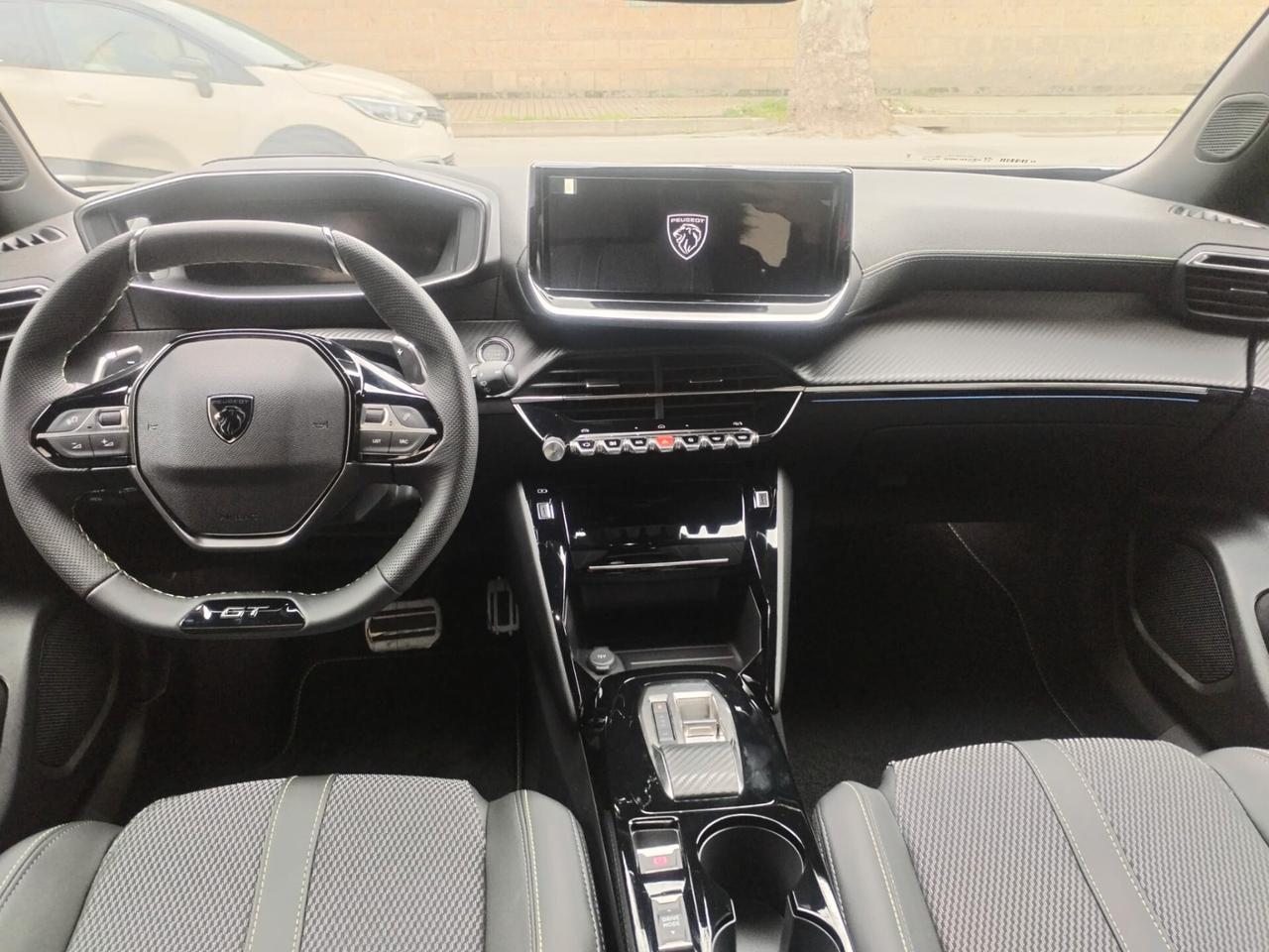 Peugeot 2008 Hybrid 145 e-DCS6 GT