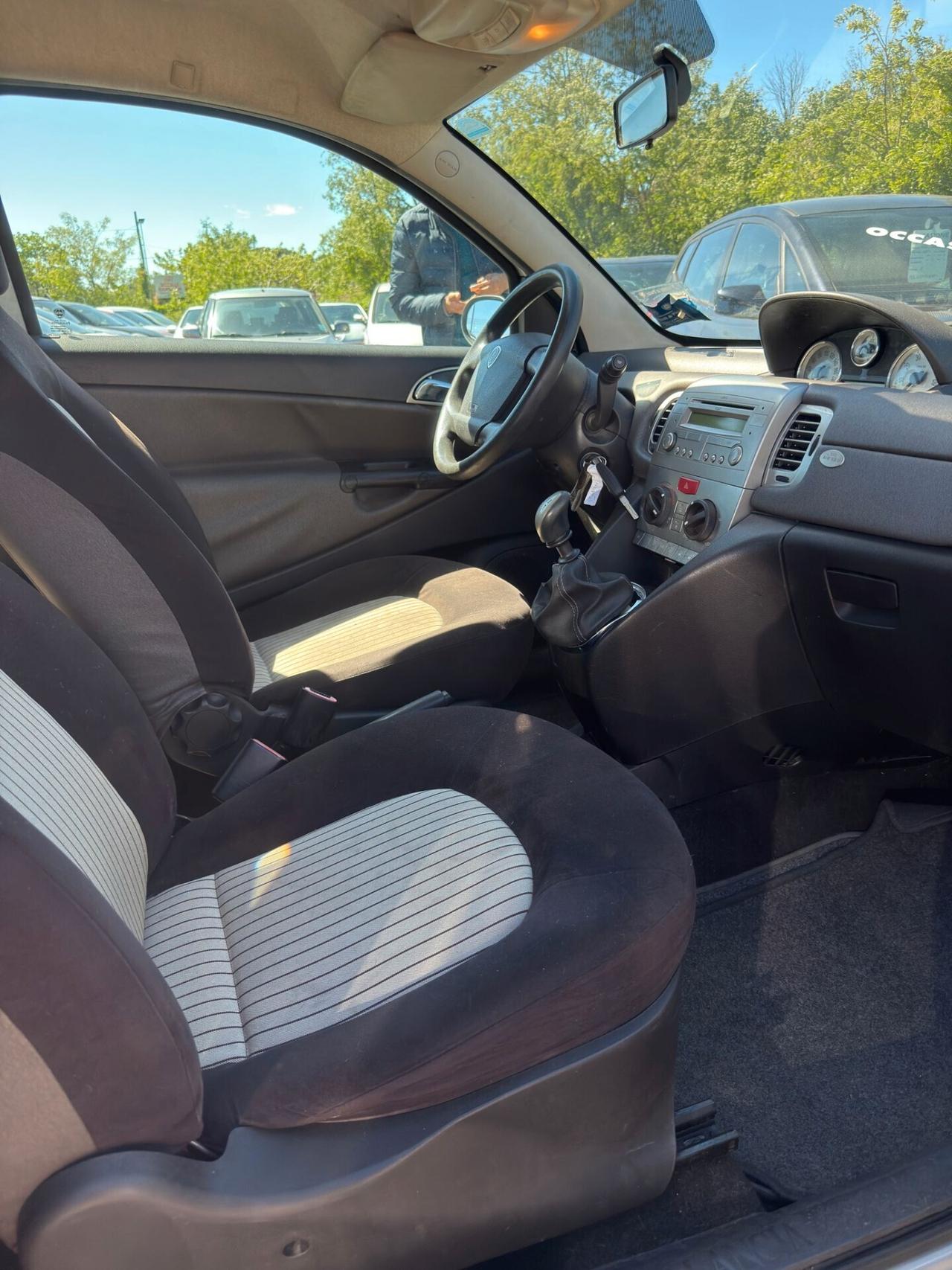 Lancia Ypsilon 1.2 Argento