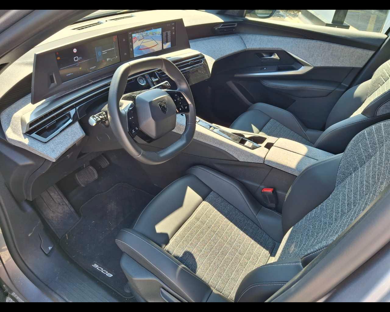 PEUGEOT Nuova 3008 ALLURE - Hybrid 136 E-DCS6