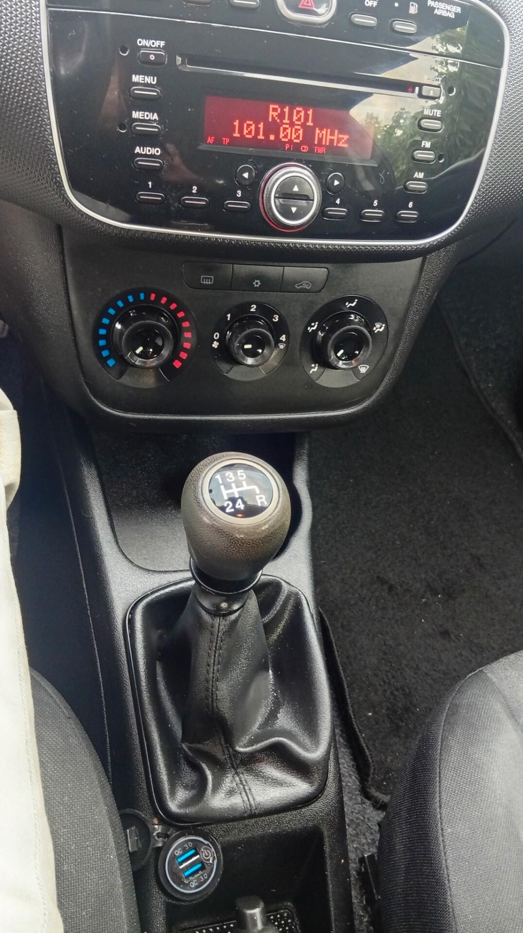 Fiat Punto 1.4 8V 3P 1 Propr . GPL 87.000km