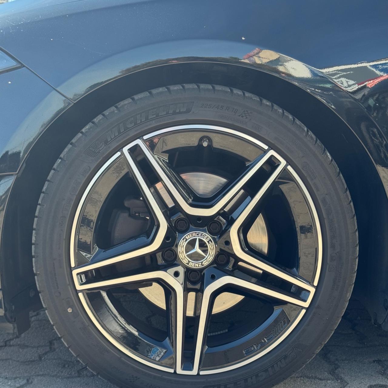 Mercedes-benz A 200 Premium Night edition auto