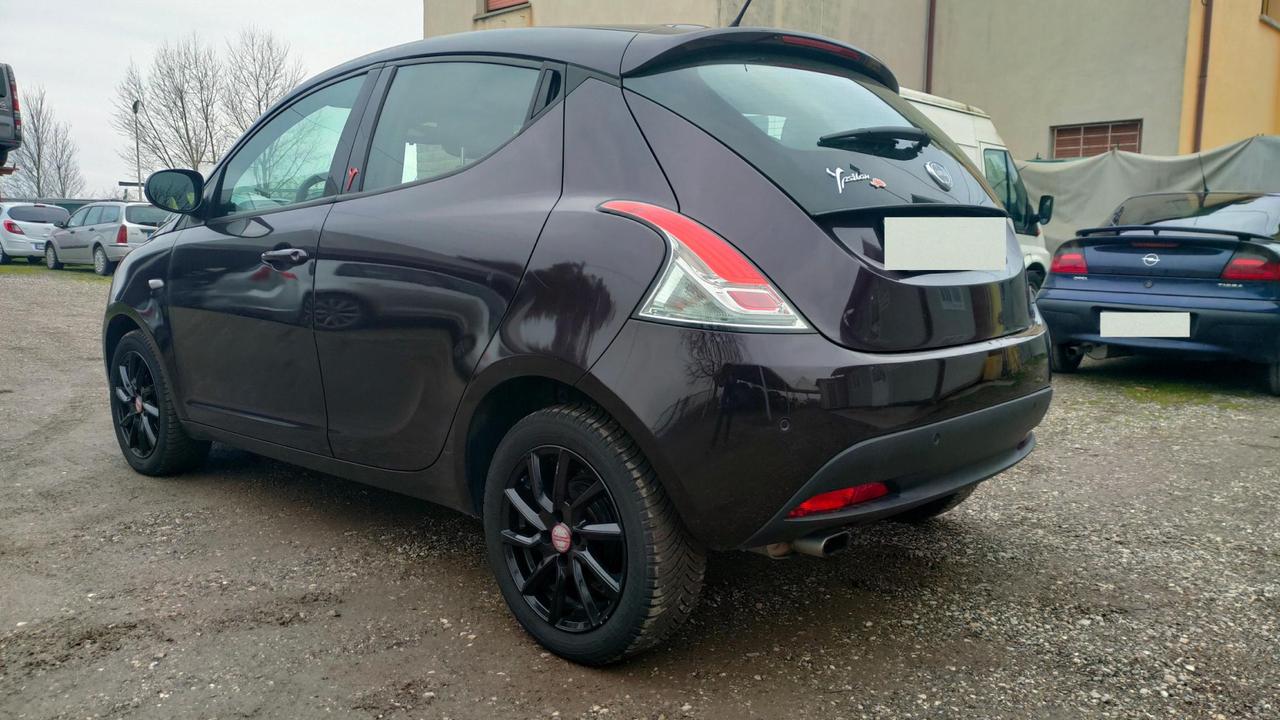 Lancia Ypsilon 5 Porte Ypsilon 1.2 8v Elefantino ecochic Gpl 69cv