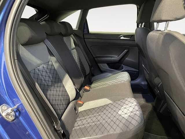 Volkswagen Taigo 1.0TSI 110CV R-Line - NEOPATENTATI