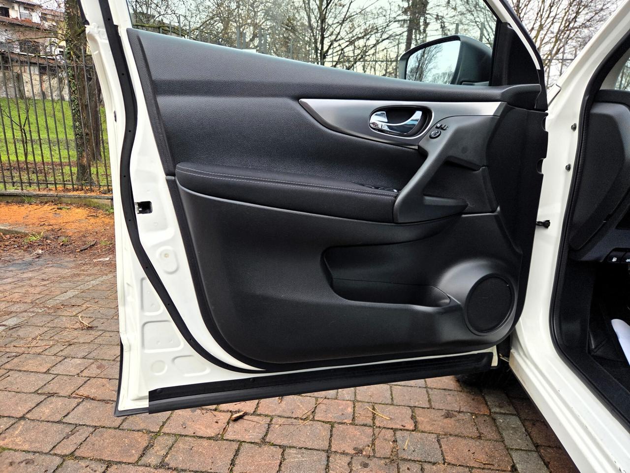 Nissan Qashqai 1.2 DIG-T Visia