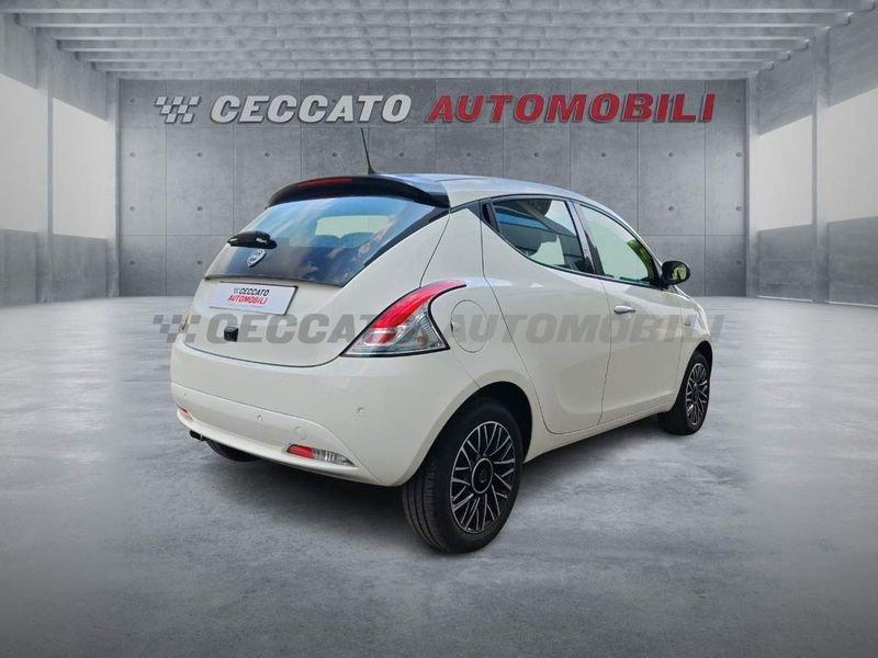 Lancia Ypsilon Ypsilon 1.0 firefly hybrid Platino s&s 70cv