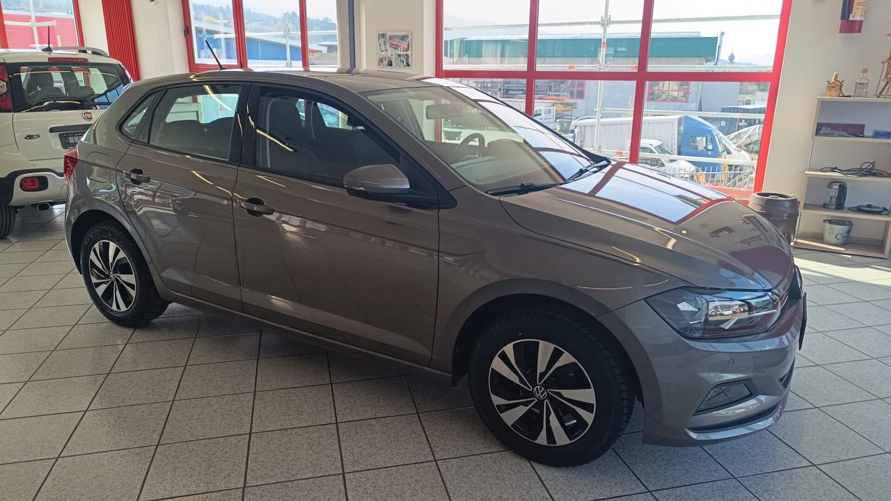 VOLKSWAGEN POLO 1.0 BENZINA 80CV MANUALE