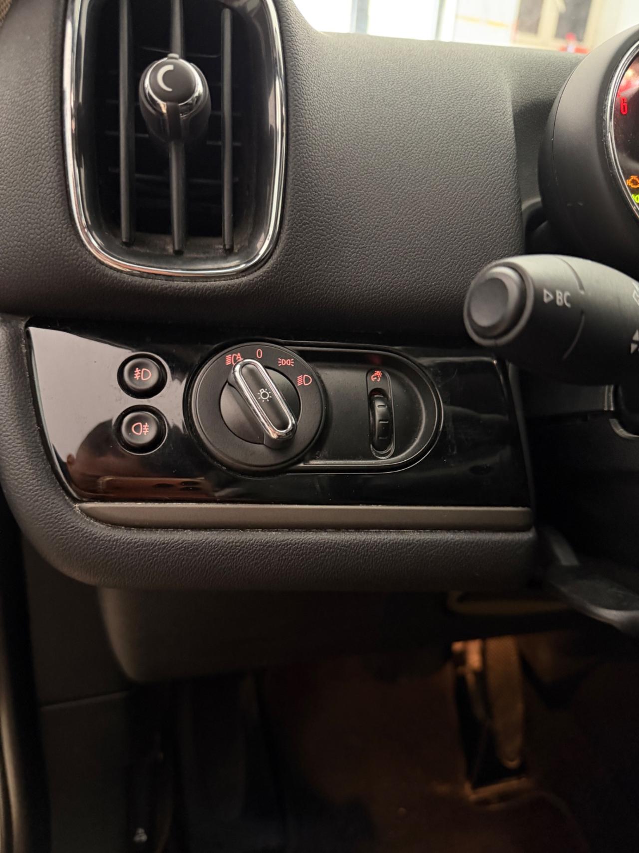 Mini Cooper Countryman 2.0 D Hype