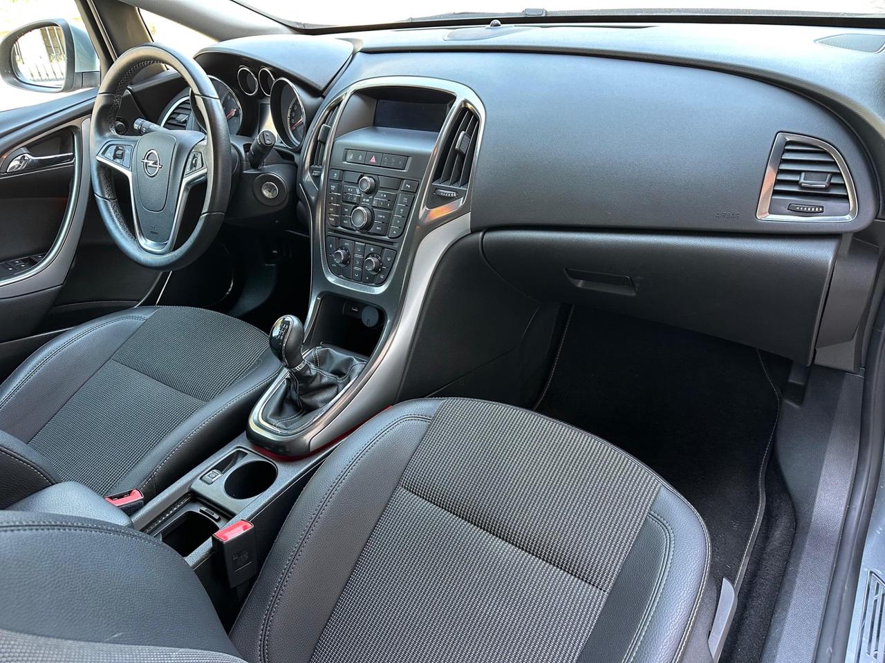 Opel Astra 1.7 CDTI 110CV Sports Tourer Cosmo
