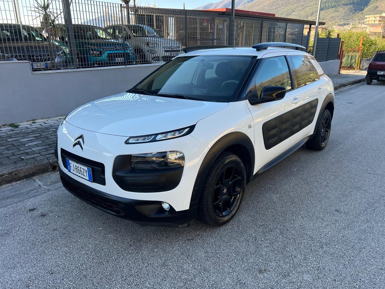 Citroen C4 Cactus 1.2 benzina 82cv Shine 90mila km