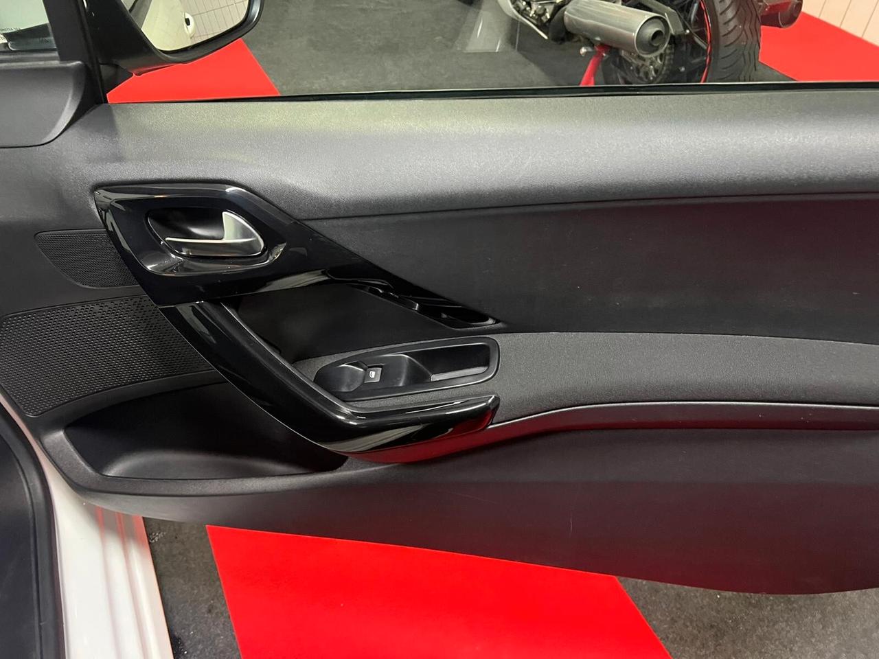 Peugeot 208 PureTech 68 5 porte Active