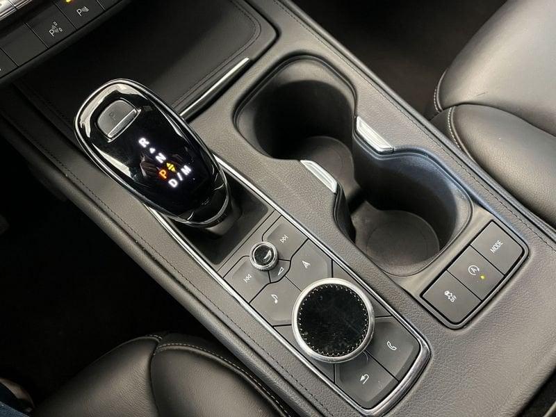 Cadillac XT4 XT4 2.0 td Premium Luxury awd auto