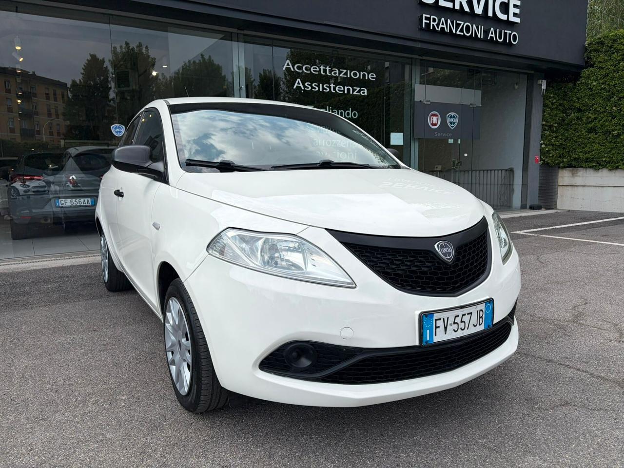 Lancia Ypsilon 1.2 69 CV 5 porte GPL Ecochic Elefantino Blu