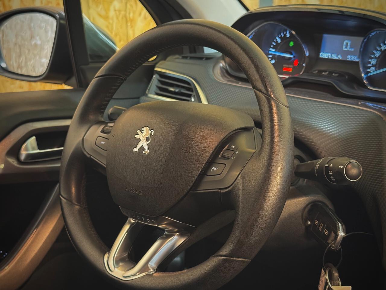 Peugeot 2008 1.2 VTi 82CV Active - NEOPATENTATI