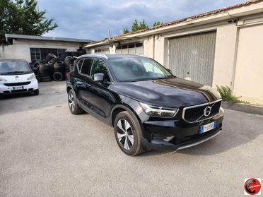VOLVO XC40 2.0D 150CV Geartronic Momentum