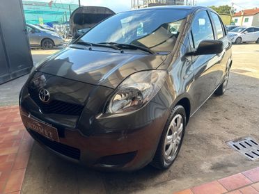 Toyota Yaris 1.0 5 porte Sol