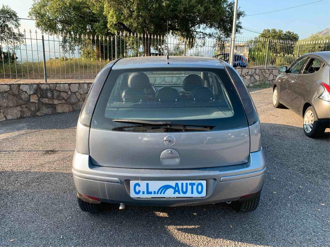 Opel Corsa 1.2i