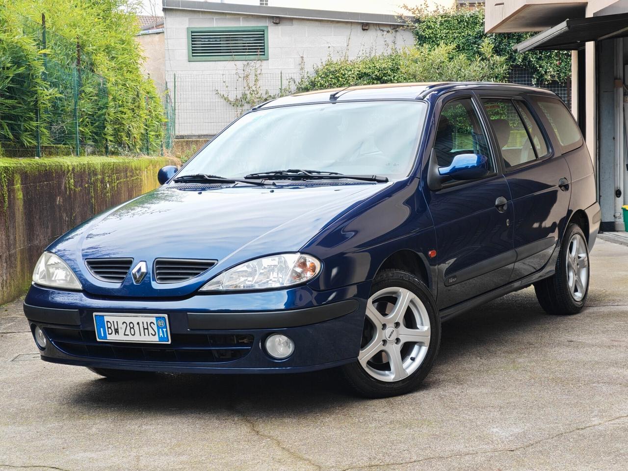 Renault Mégane SW 1.6 BENZINA 107cv / 89.000km / Unipro