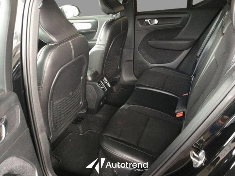 Volvo XC40 D3 150 CV AWD Automatica NAVI LED Business Plus