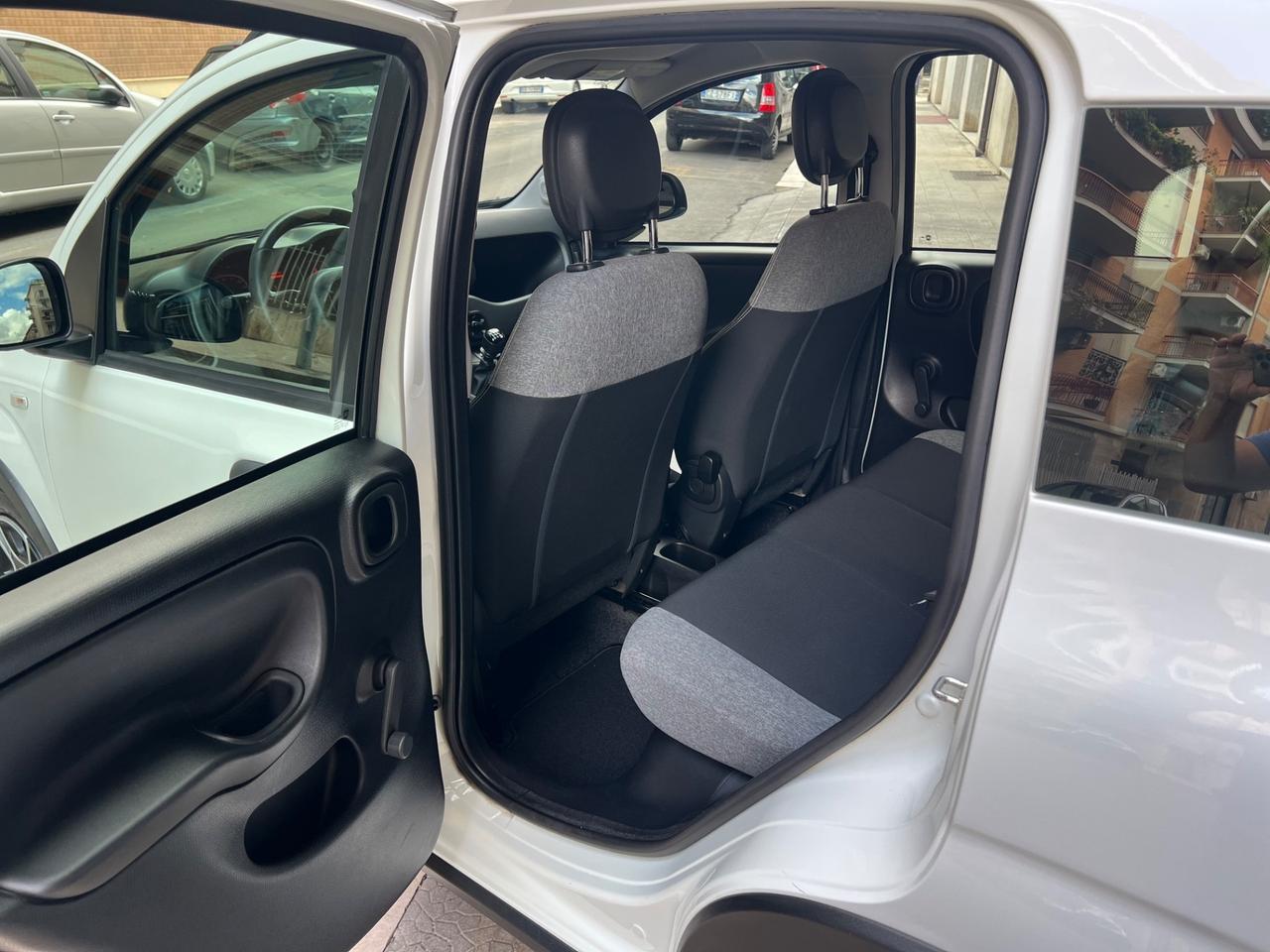 Fiat Panda 0.9 TwinAir Turbo Natural Power City Cross