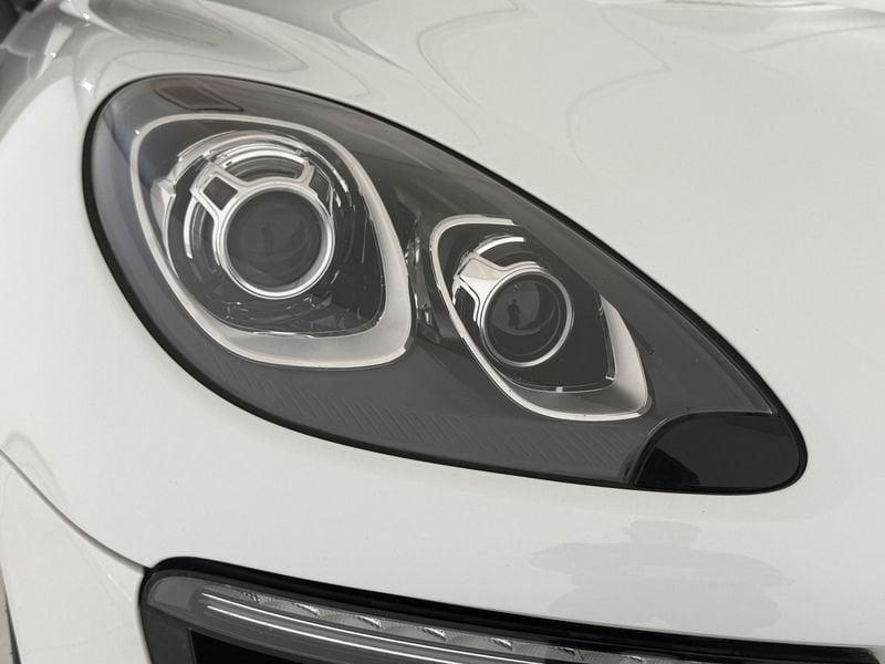 Porsche Macan 2.0 TETTO PANORAMICO - SOSP - IVA ESPOSTA