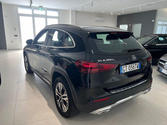 MERCEDES-BENZ GLA 180 GLA 180 d Automatic Progressive Advanced