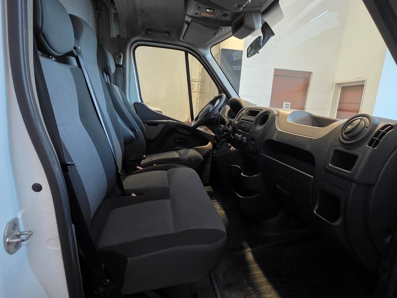Renault Master neopatentati