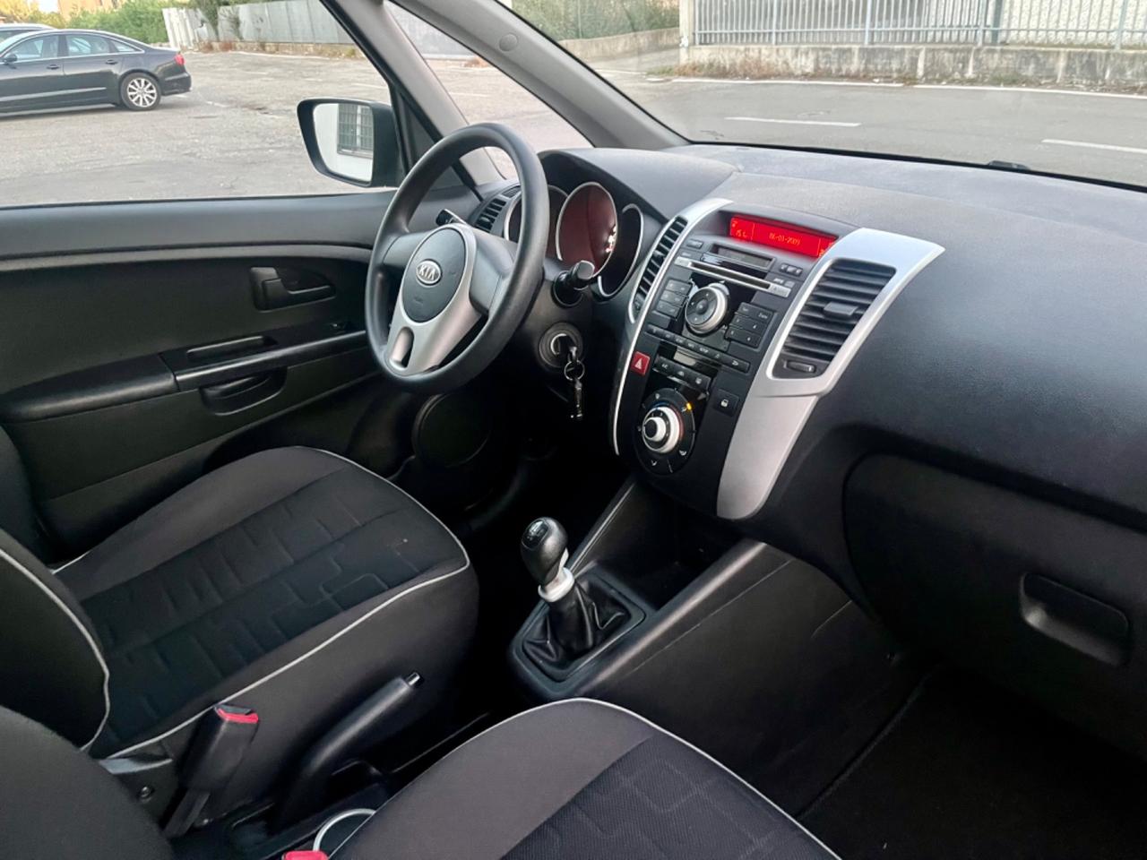 Kia Venga 1.4benz 2011 152.000km perfetta per neopatentati