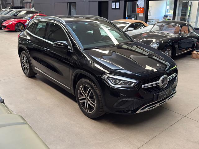 MERCEDES-BENZ GLA 180 d Automatic Business Extra