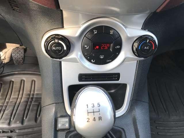 Ford Fiesta 1.2 TITANIUM GPL