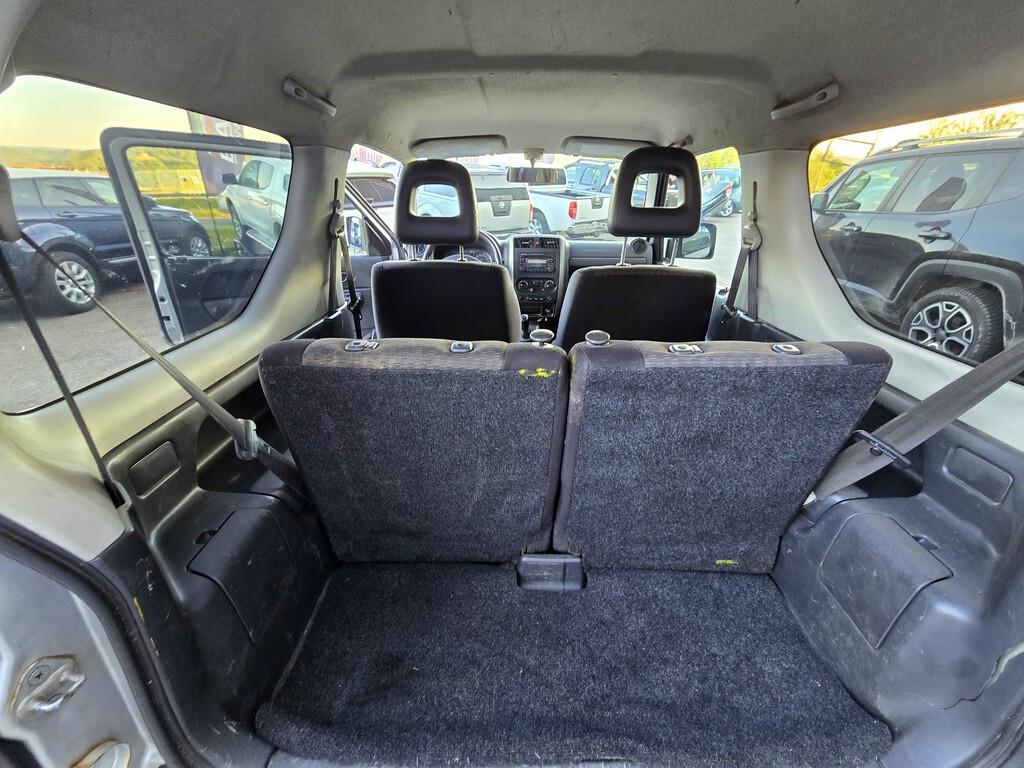 Suzuki Jimny 1.5 DDiS 4WD JLX