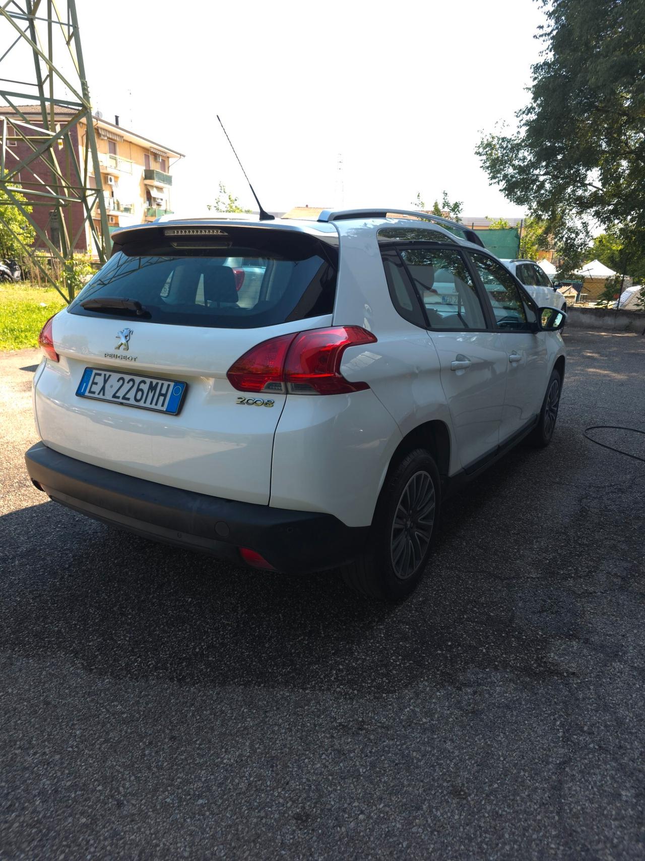Peugeot 2008 PureTech 82 Allure