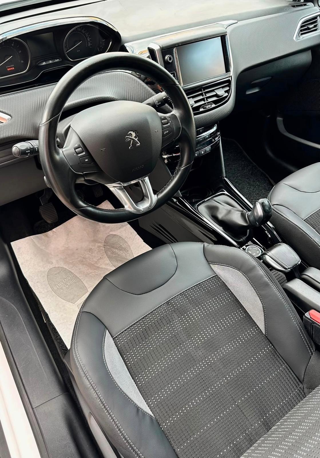 Peugeot 2008 BlueHDi 100 Active