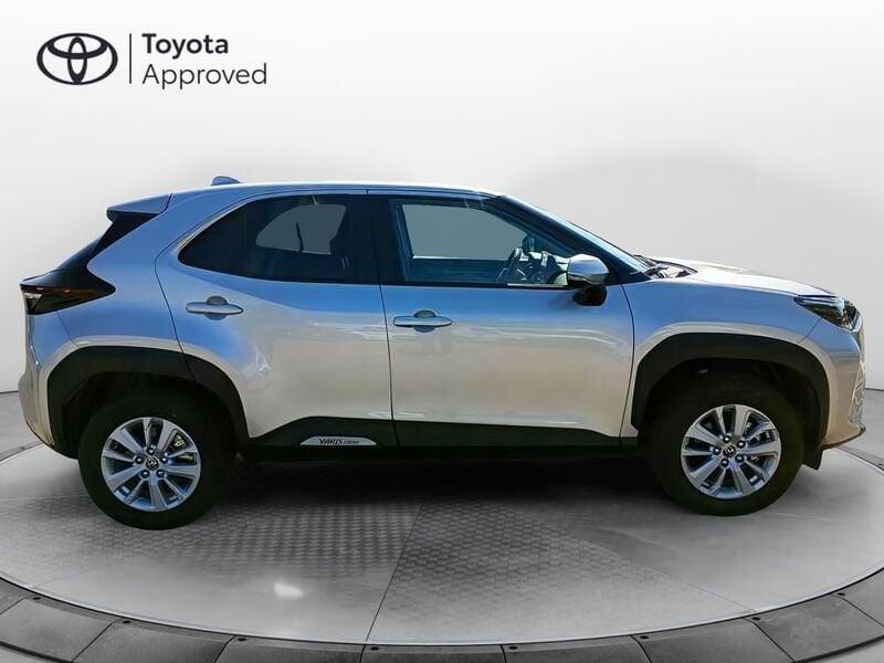 Toyota Yaris Cross 1.5h Business fwd 116 CV e-cvt