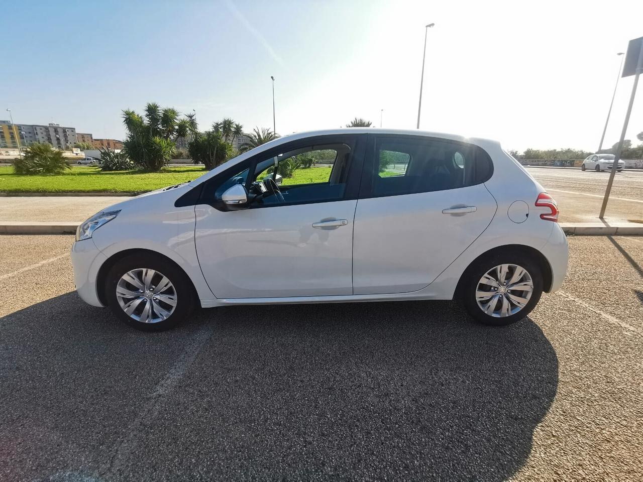 Peugeot 208 1.2 VTi 82 CV 5 porte Active 12/2013
