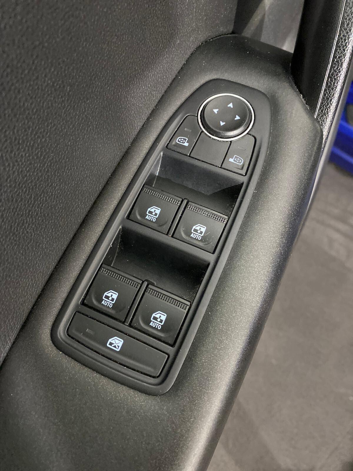 Renault Captur Full Hybrid E-Tech 145 CV Rive Gauche