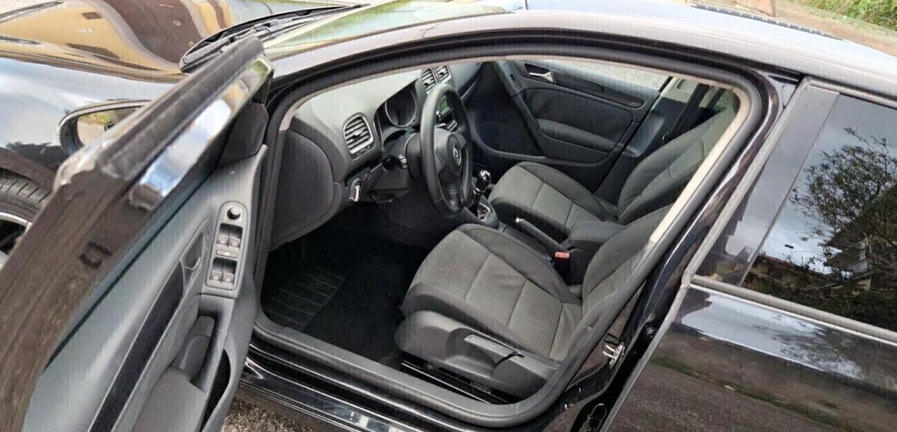 Volkswagen Golf 1.6 TDI 105Cv Comfortline 07/2011