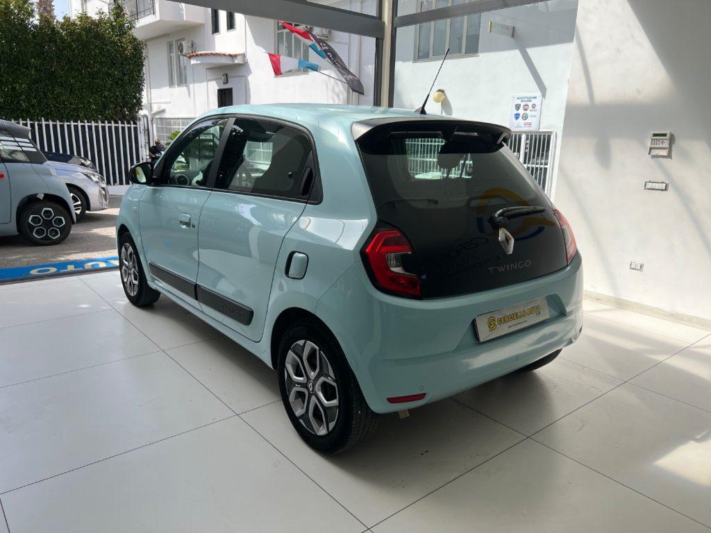 Renault Twingo SCe 65 CV Urban Night tua da €149,00 mensili