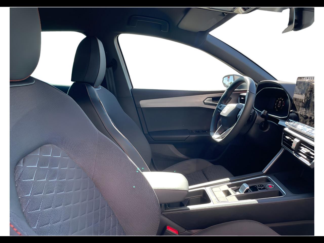 SEAT Leon 5 porte FR 1.5 Hybrid 85 kW (116 CV) mHEV DSG 7 marce 2WD