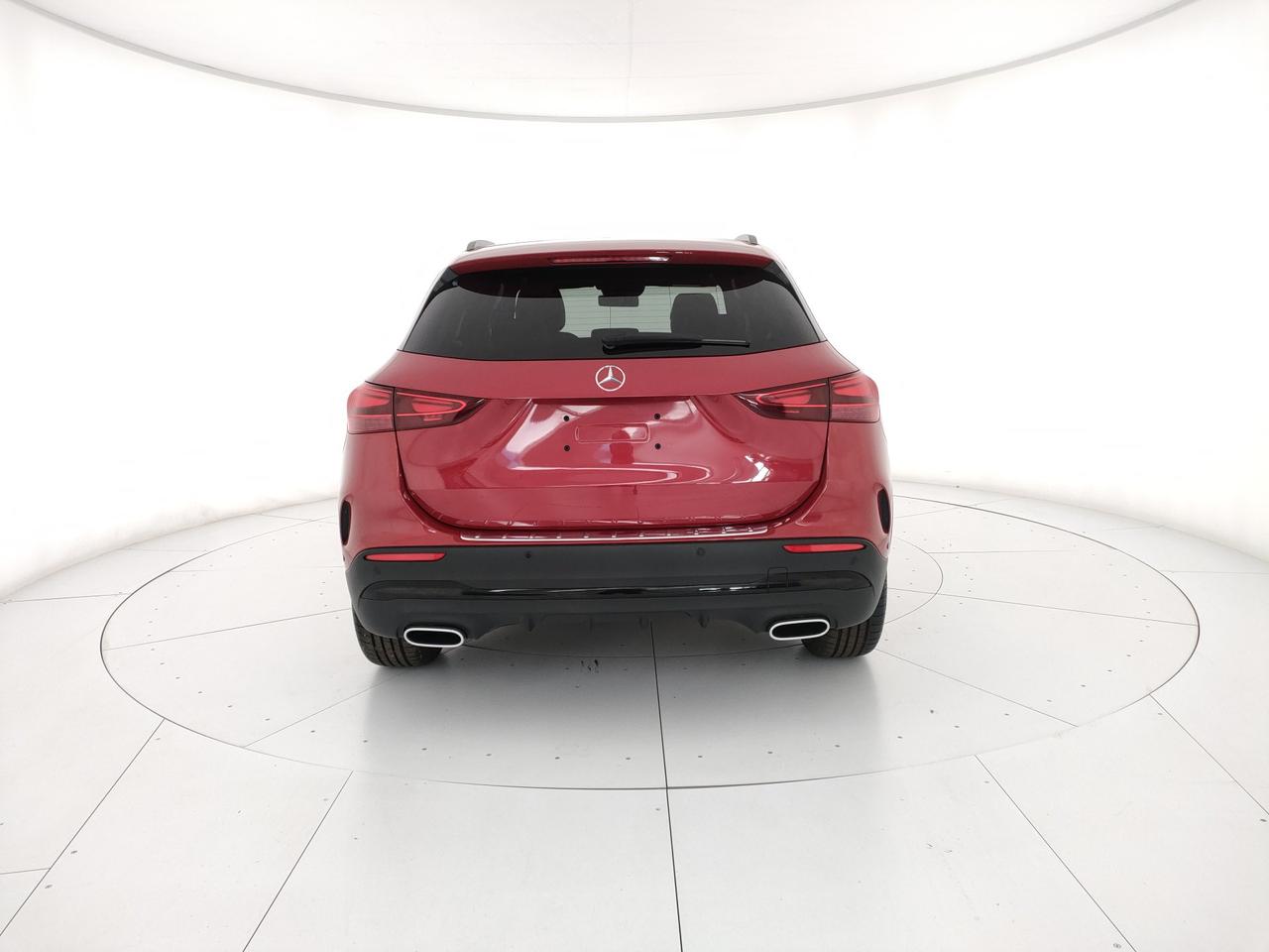 Mercedes-Benz GLA 200 d