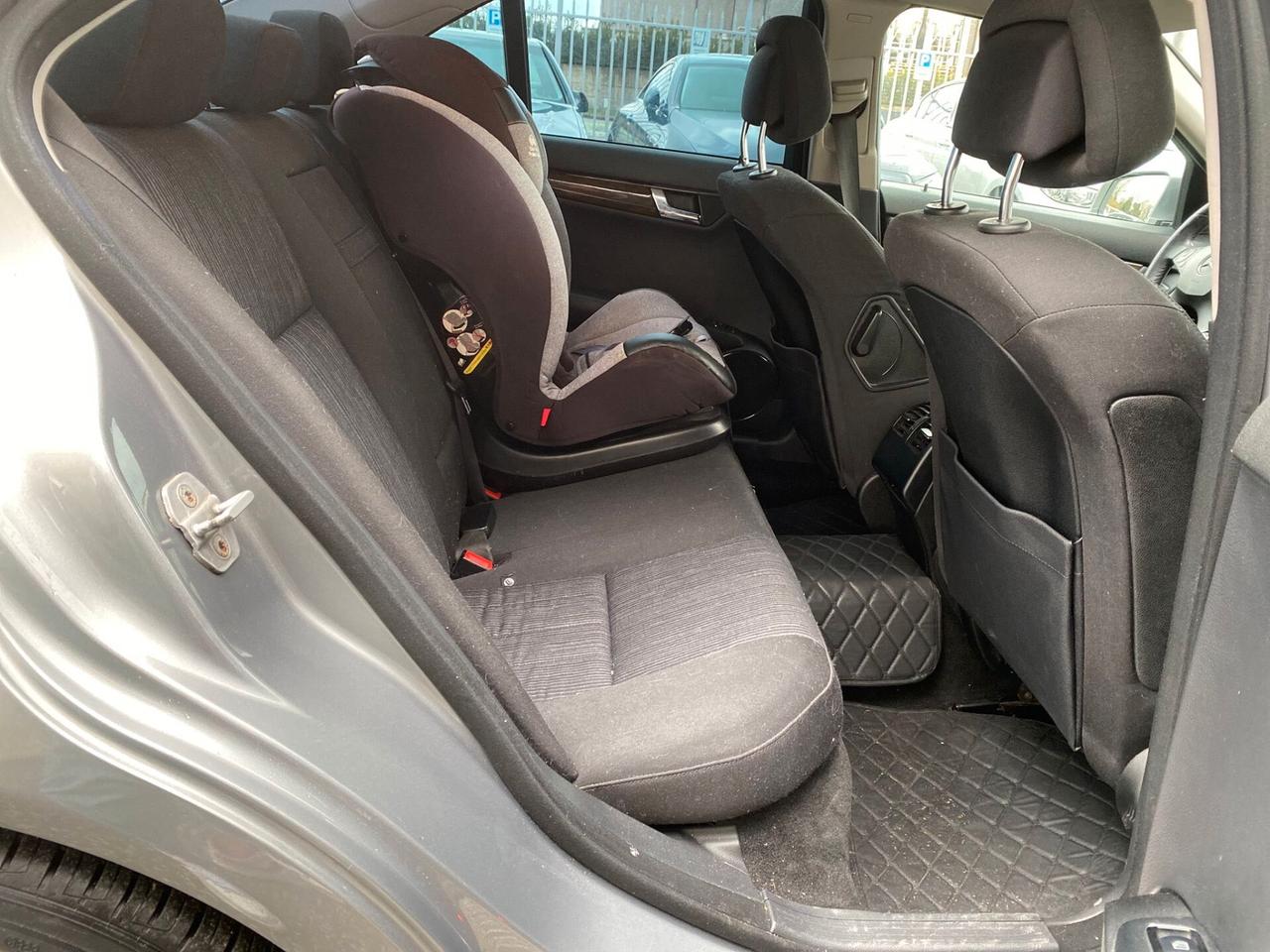 Mercedes-benz C 200 CDI BlueEFFICIENCY Avantgarde AMG