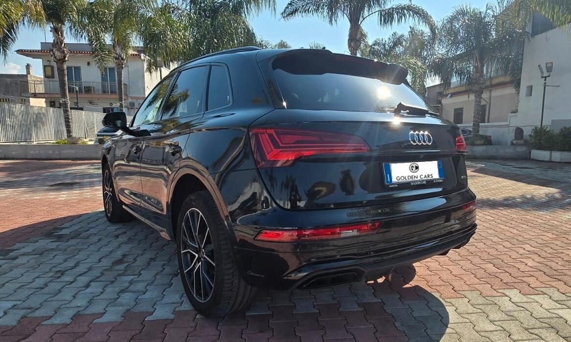 Audi Q5 40 2.0 tdi 204CV mhev 12V S line Quattro S-Tronic
