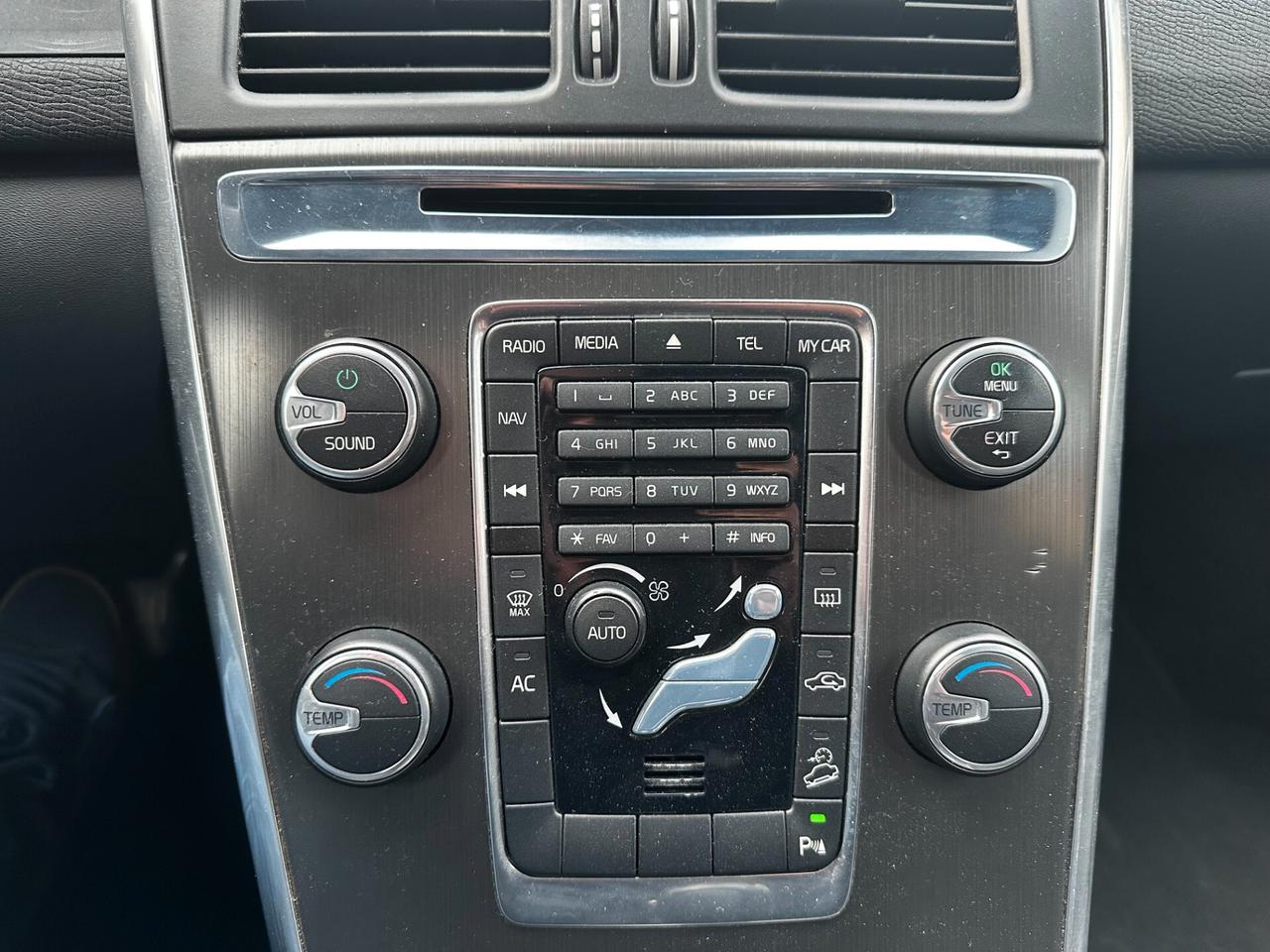 Volvo XC 60 XC60 D4 AWD Geartronic Momentum