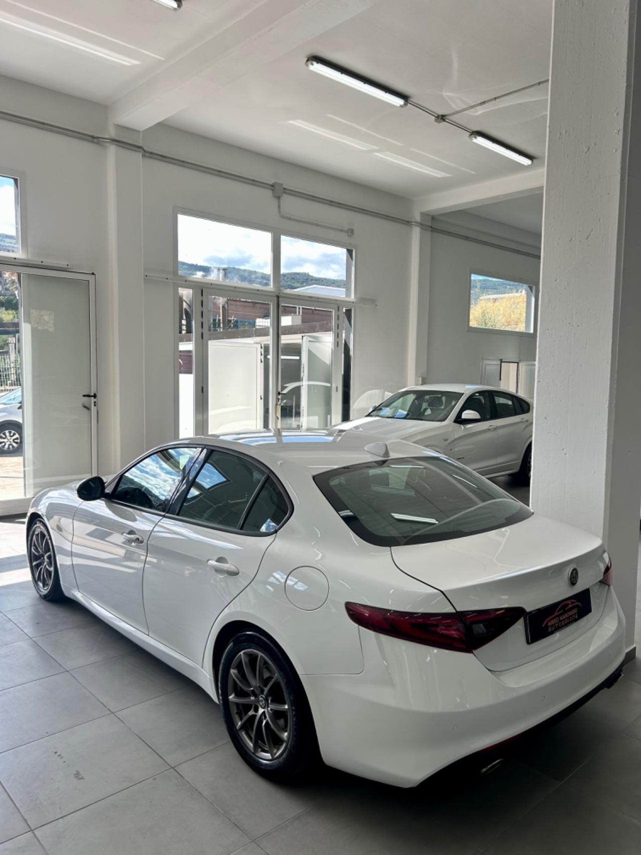 Alfa Romeo Giulia 2.2 180 CV AT8 Super FINANZIABILE