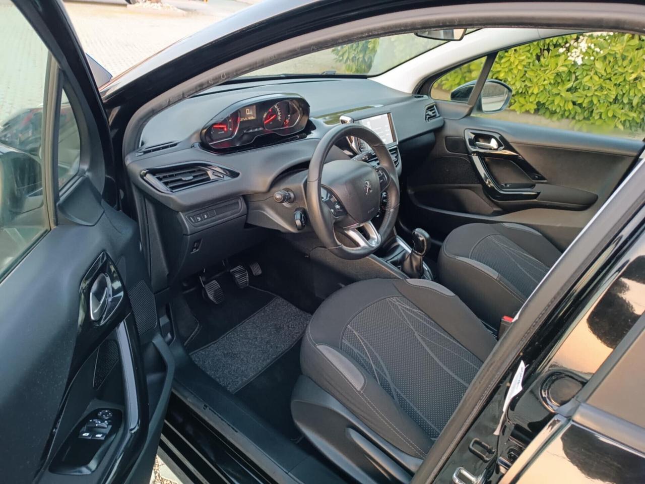 Peugeot 208 1.4 HDi 68 CV 5 porte Active