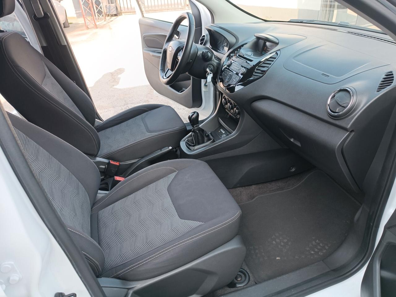 Ford Fiesta 1.2 82 CV 5 porte Titanium