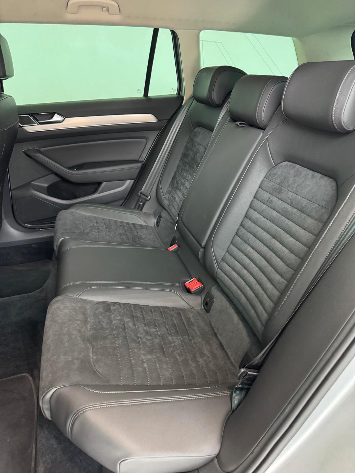 Volkswagen Passat 2.0 TDI DSG Highline BlueMotion Technology