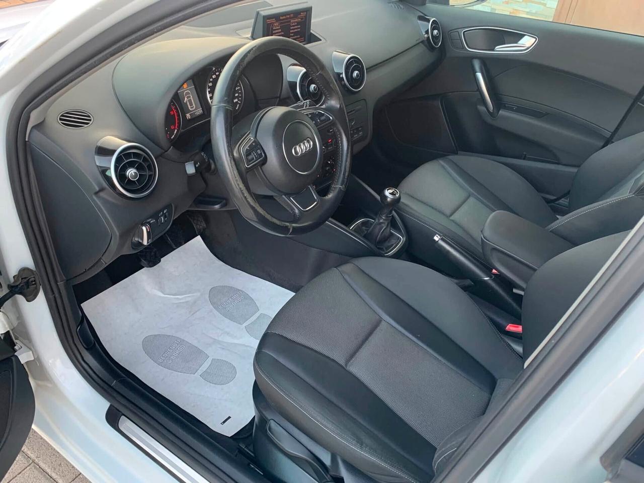 Audi A1 1.6 TDI 90 cv Ambition 2014