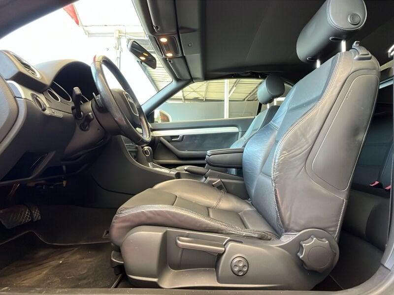 Audi A4 A4 Cabrio 2.0 tdi *AUTOMATICA*